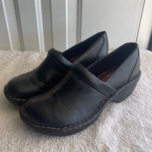 Canyon river blues vintage black leather clogs